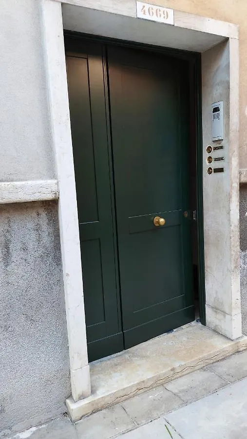 Antico Rio Acqua Dolce Apartment Venice