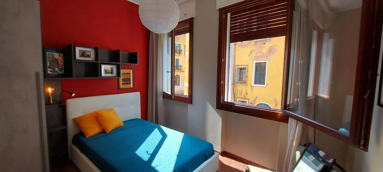 Antico Rio Acqua Dolce Apartment Βενετία