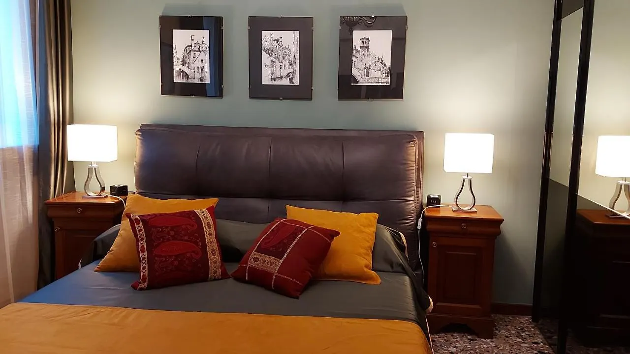 Antico Rio Acqua Dolce Apartment Βενετία